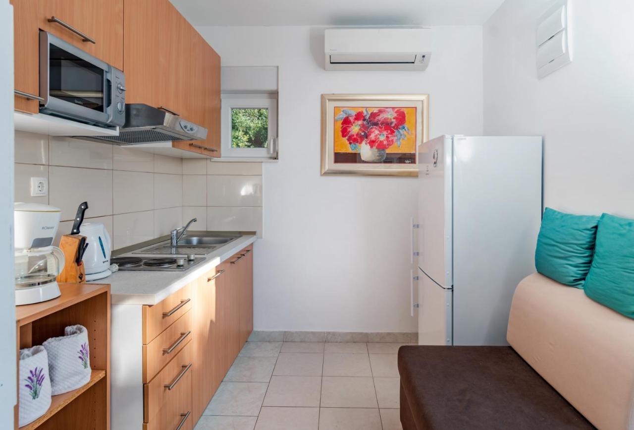 Apartments Tolic Baška Voda エクステリア 写真