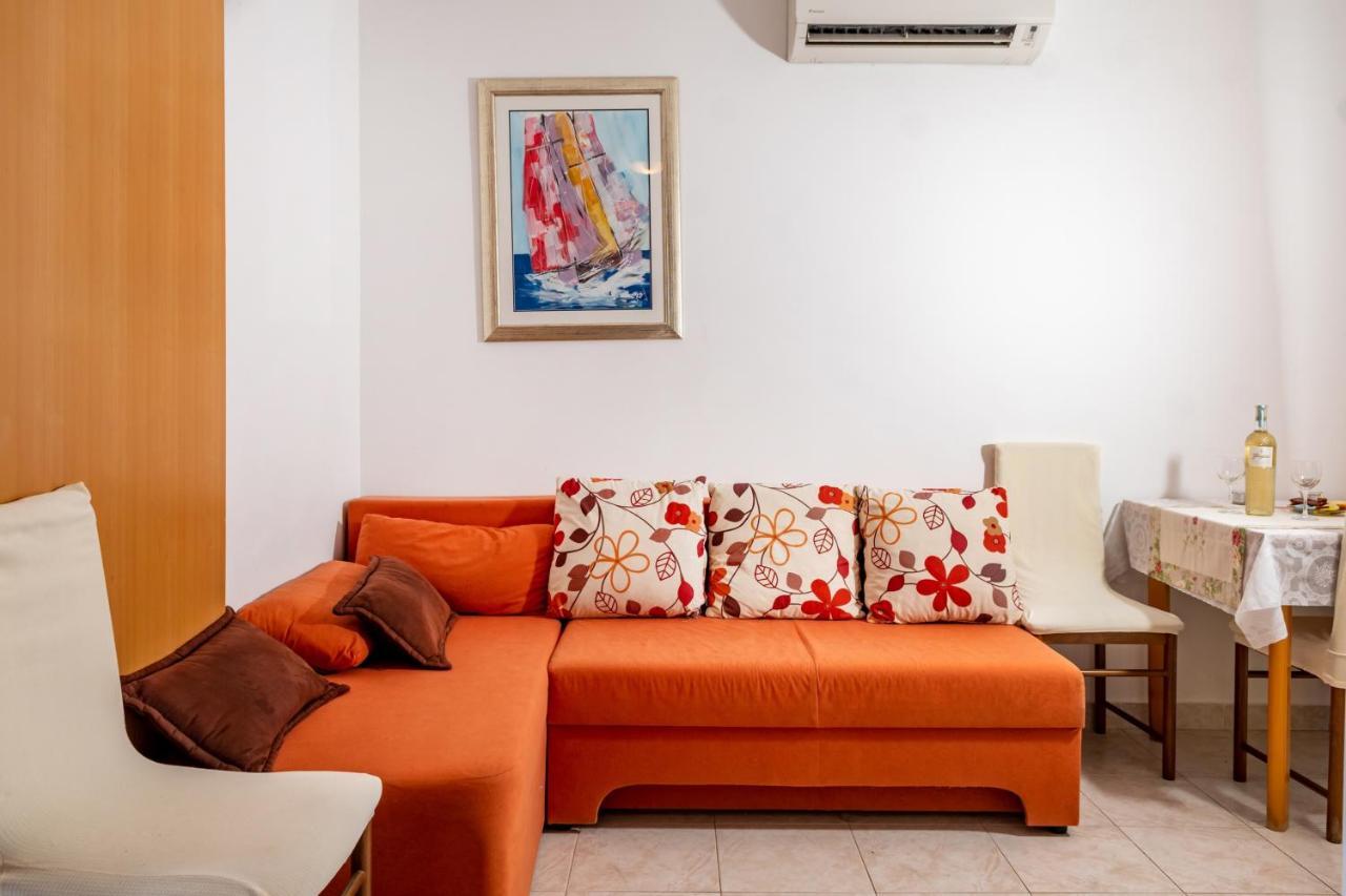 Apartments Tolic Baška Voda エクステリア 写真