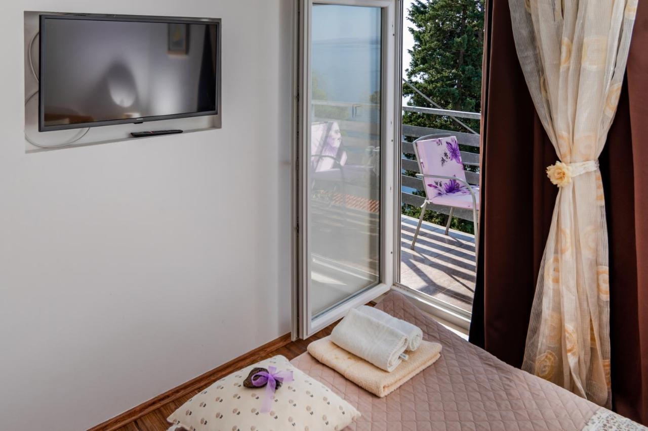 Apartments Tolic Baška Voda エクステリア 写真