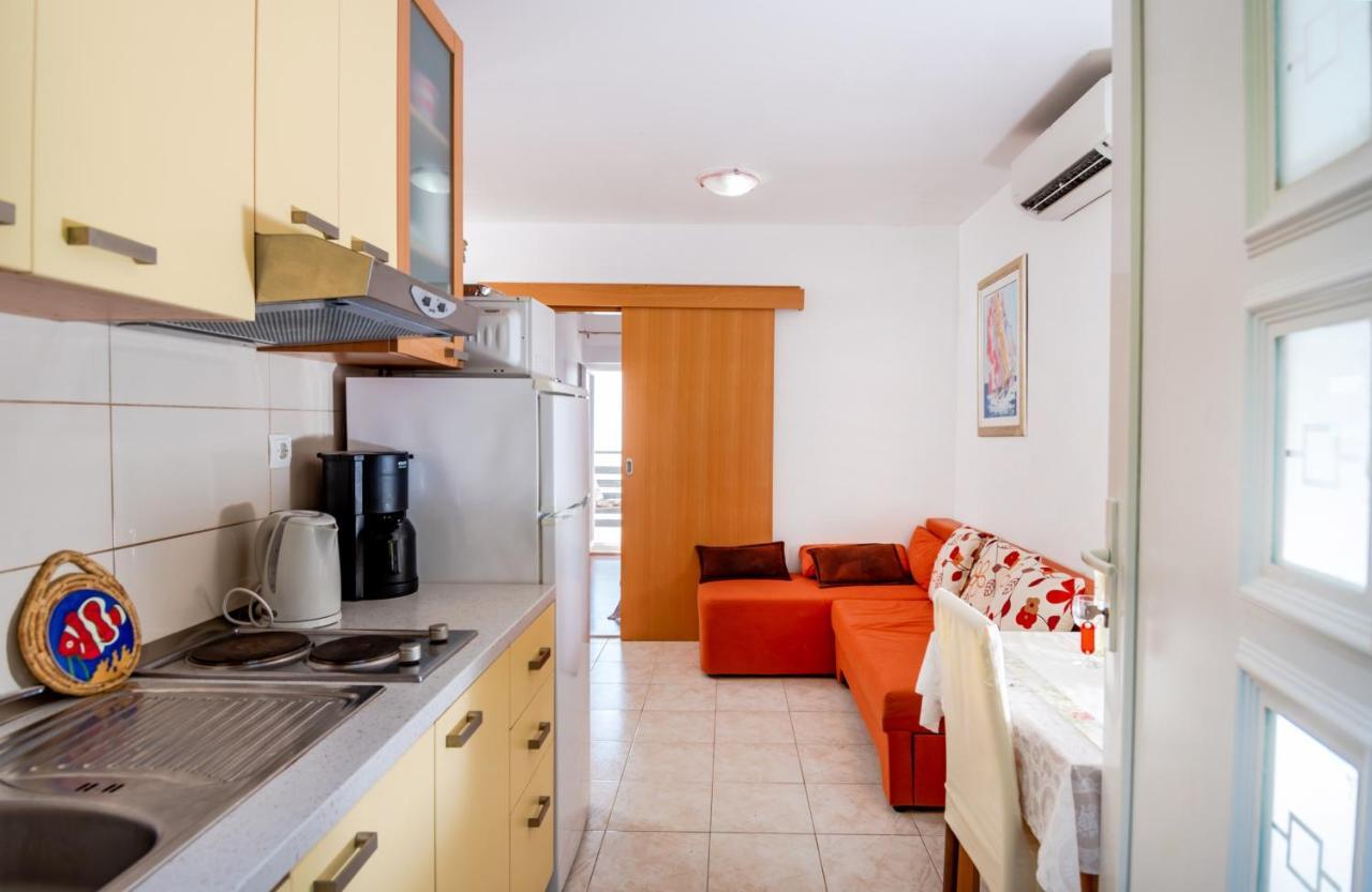 Apartments Tolic Baška Voda エクステリア 写真