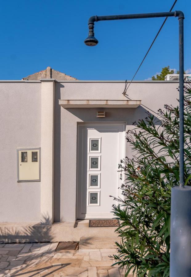 Apartments Tolic Baška Voda エクステリア 写真