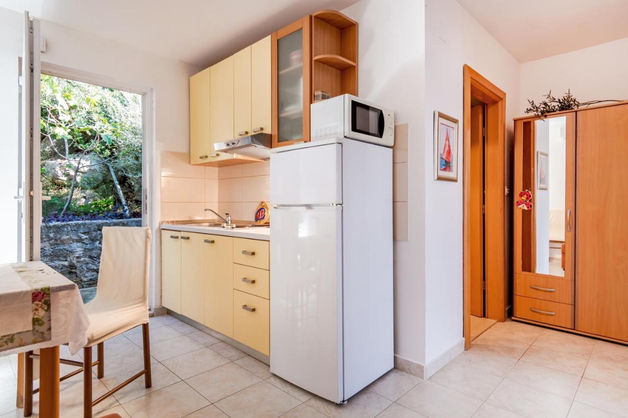 Apartments Tolic Baška Voda エクステリア 写真