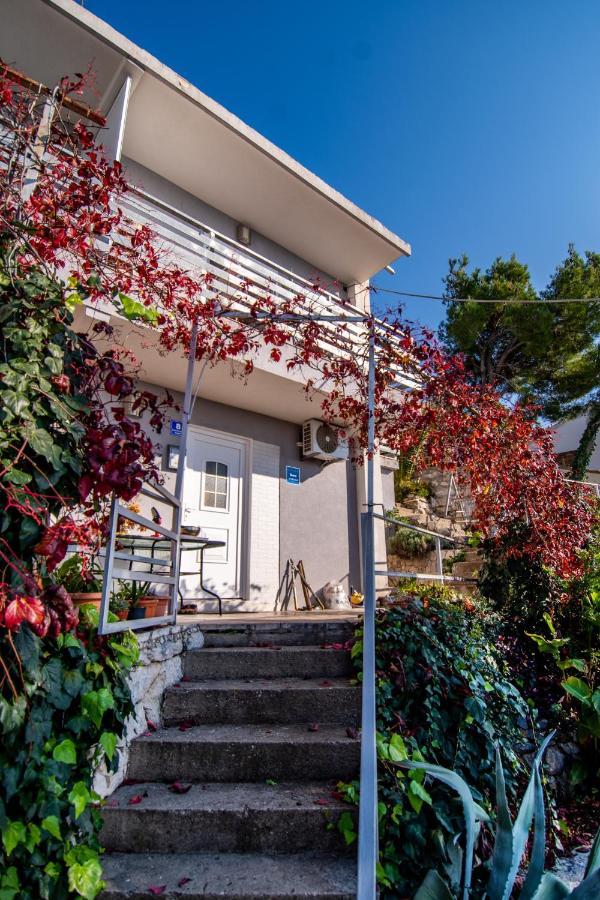 Apartments Tolic Baška Voda エクステリア 写真